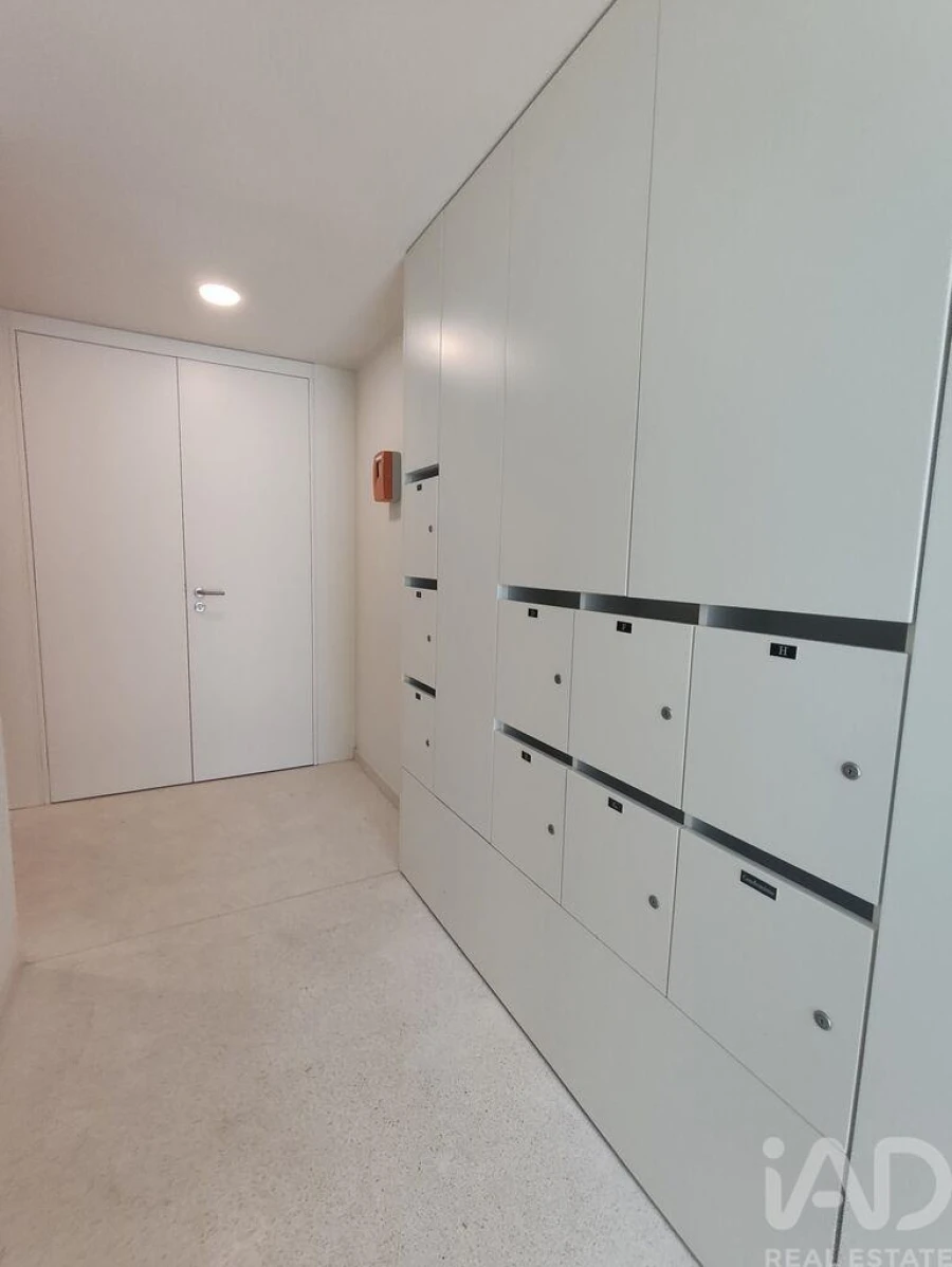 Apartamento T2 para Venda em Lordelo do Ouro e Massarelos Foto 34