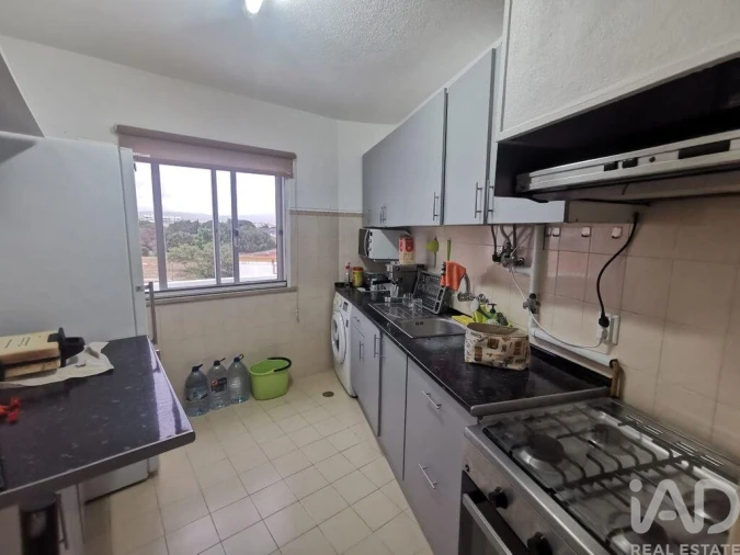 Apartamento T3 para Venda em Quelfes Foto 3