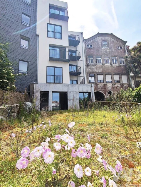 Apartamento T2 para Venda em Lordelo do Ouro e Massarelos