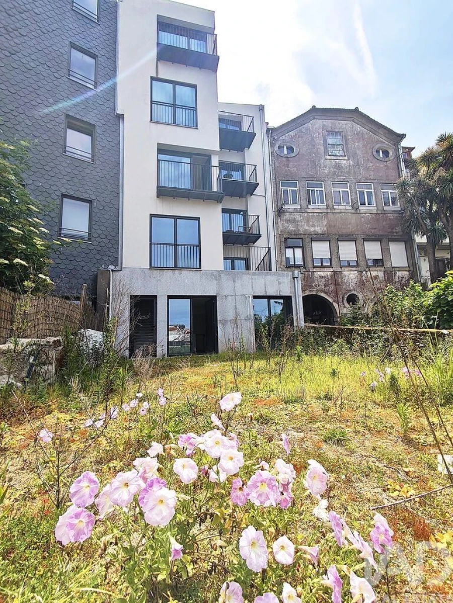 Apartamento T2 para Venda em Lordelo do Ouro e Massarelos