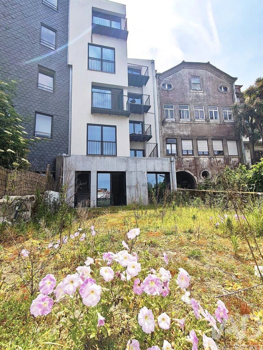 Apartamento T2 para Venda em Lordelo do Ouro e Massarelos Foto 23