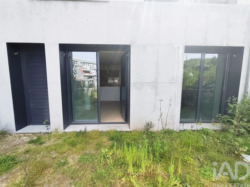 Apartamento T2 para Venda em Lordelo do Ouro e Massarelos Foto 3