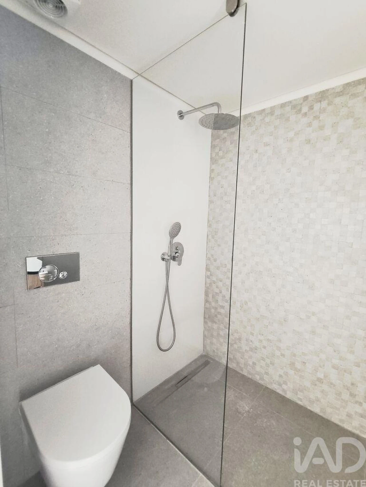 Apartamento T1 para Venda em Lordelo do Ouro e Massarelos Foto 15