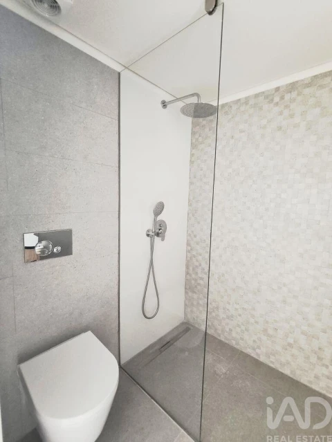 Apartamento T1 para Venda em Lordelo do Ouro e Massarelos