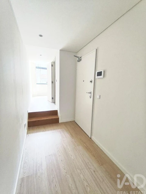 Apartamento T1 para Venda em Lordelo do Ouro e Massarelos