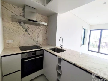 Apartamento T1 para Venda em Lordelo do Ouro e Massarelos
