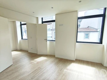 Apartamento T1 para Venda em Lordelo do Ouro e Massarelos