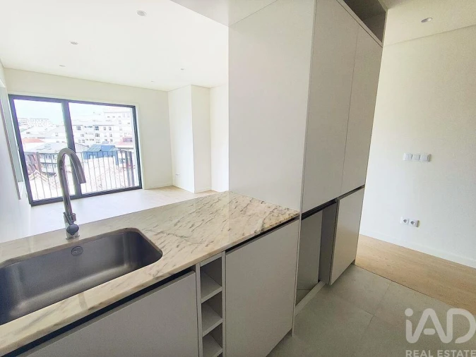 Apartamento T1 para Venda em Lordelo do Ouro e Massarelos Foto 3