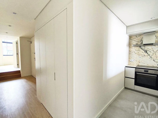 Apartamento T1 para Venda em Lordelo do Ouro e Massarelos Foto 6