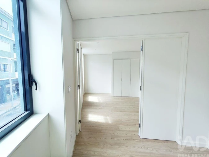 Apartamento T1 para Venda em Lordelo do Ouro e Massarelos Foto 12