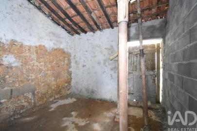 Moradia para Venda em Semide e Rio Vide