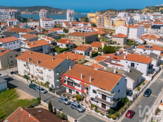 Apartamento T4 para Venda em São Martinho do Porto Foto 16