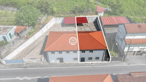 Moradia T3 para Venda em Freixo de Cima e de Baixo