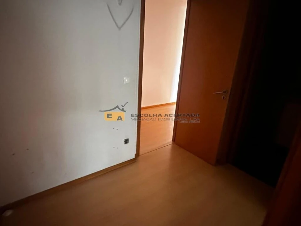 Apartamento T3 para Venda em Moreira Foto 9