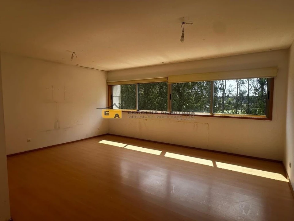 Apartamento T3 para Venda em Moreira Foto 1