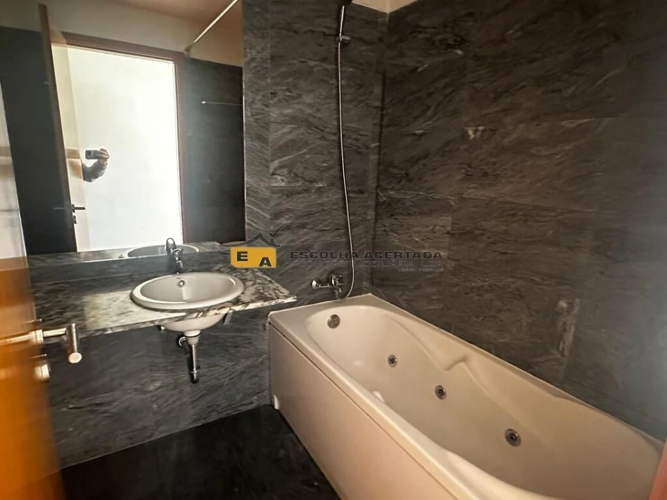 Apartamento T3 para Venda em Moreira Foto 15