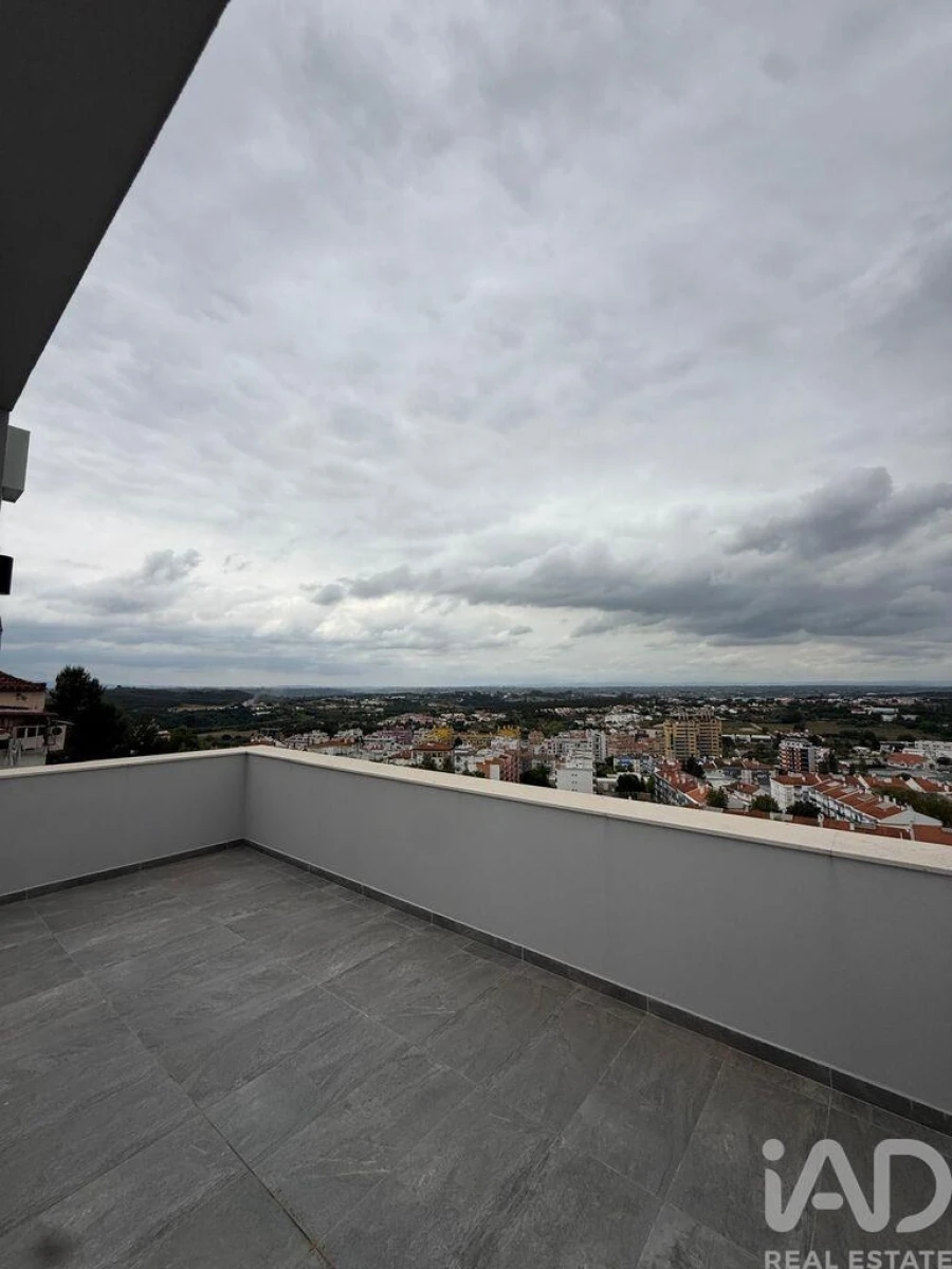 Moradia para Venda em Romeira e Várzea Foto 13