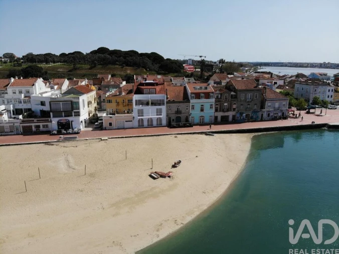 Prédio para Venda em Seixal, Arrentela e Aldeia de Paio Pires