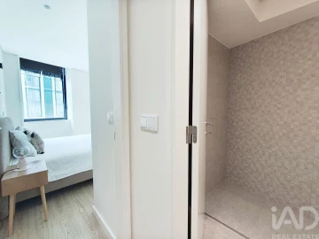 Apartamento T1 para Venda em Lordelo do Ouro e Massarelos