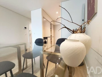 Apartamento T1 para Venda em Lordelo do Ouro e Massarelos