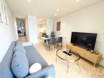 Apartamento T1 para Venda em Lordelo do Ouro e Massarelos