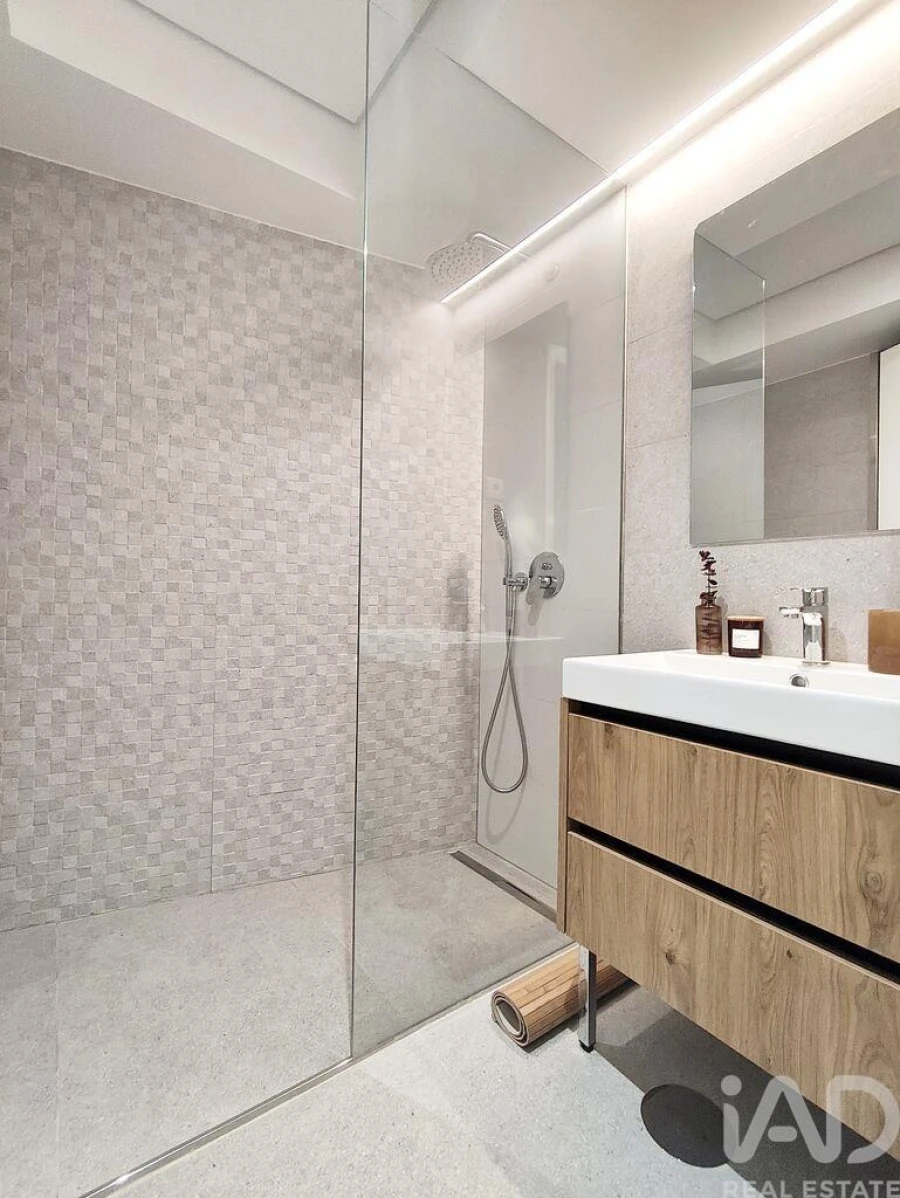 Apartamento T1 para Venda em Lordelo do Ouro e Massarelos Foto 20
