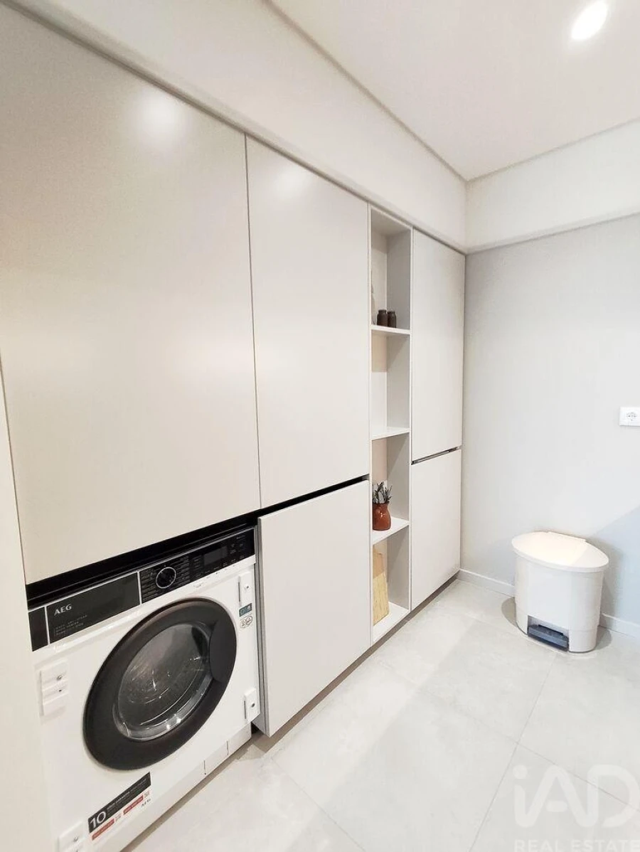 Apartamento T1 para Venda em Lordelo do Ouro e Massarelos Foto 17