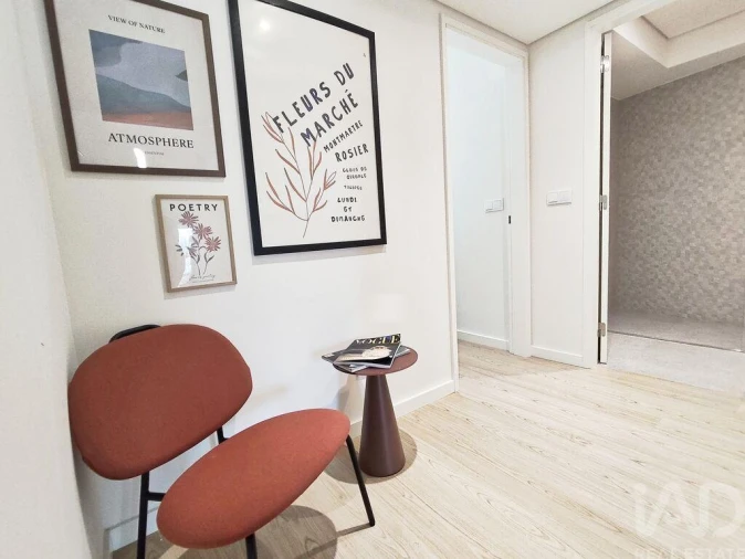 Apartamento T1 para Venda em Lordelo do Ouro e Massarelos Foto 22