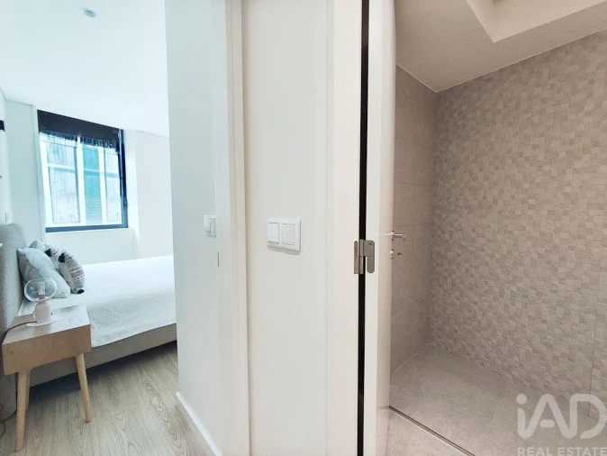 Apartamento T1 para Venda em Lordelo do Ouro e Massarelos Foto 23