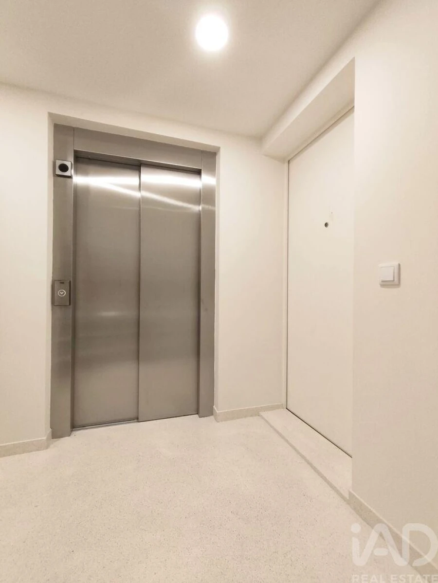 Apartamento T1 para Venda em Lordelo do Ouro e Massarelos Foto 4
