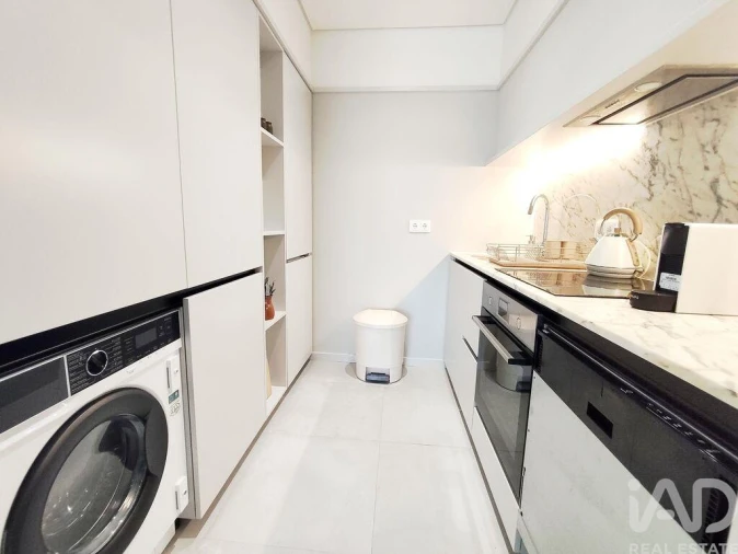 Apartamento T1 para Venda em Lordelo do Ouro e Massarelos Foto 15