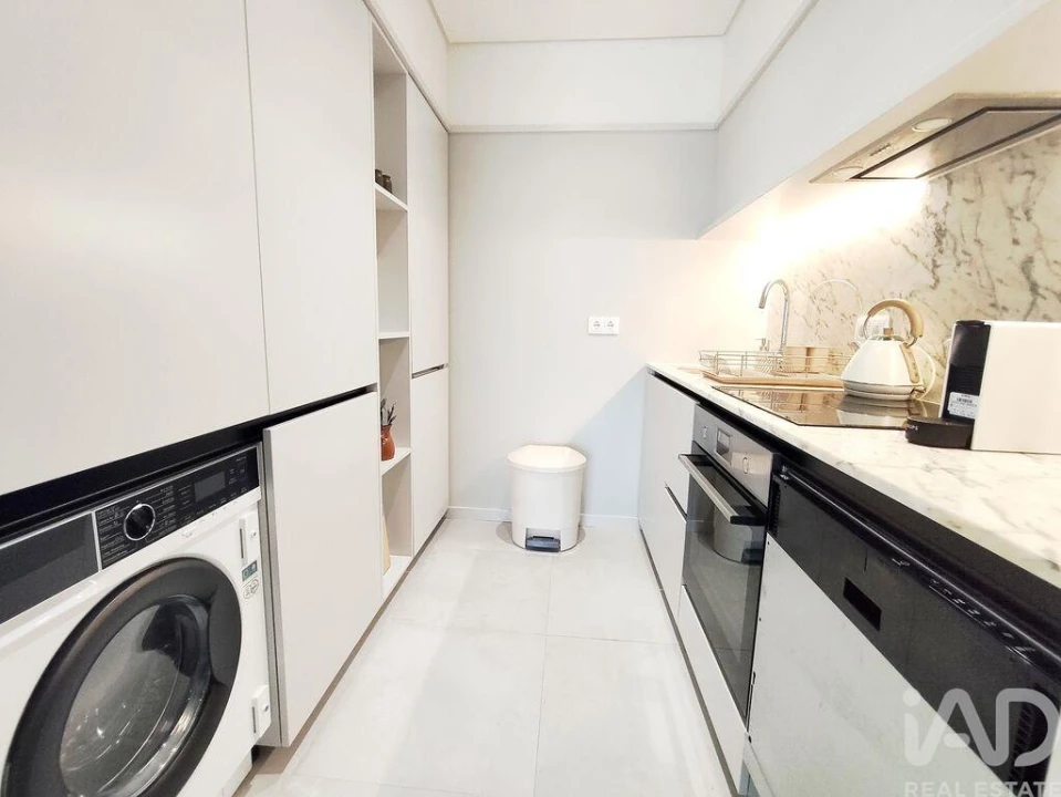 Apartamento T1 para Venda em Lordelo do Ouro e Massarelos Foto 15