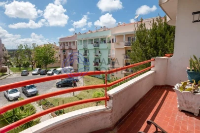 Apartamento T3 para Venda em Nossa Senhora do Pópulo, Coto e São Gregório