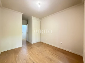 Apartamento T2 para Venda em Vila Nova de Famalicão e Calendário