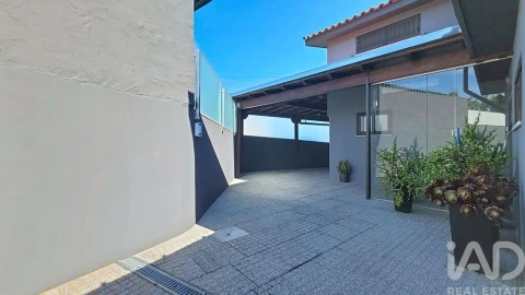 Moradia T4 para Venda em Avanca