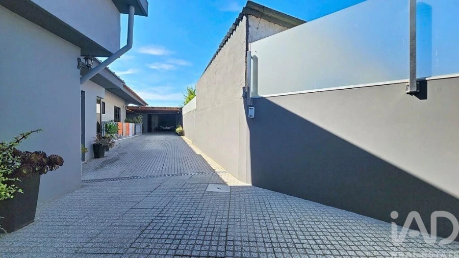 Moradia T4 para Venda em Avanca Foto 2