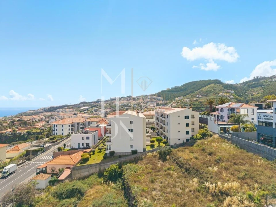 Apartamento T2 para Venda em Caniço Foto 36
