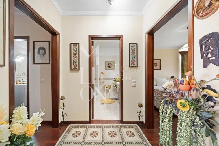 Apartamento T2 para Venda em Caniço Foto 9