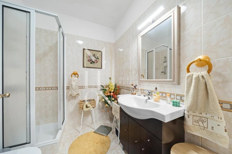 Apartamento T2 para Venda em Caniço Foto 24