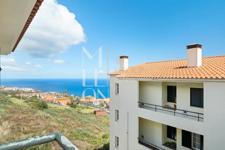Apartamento T2 para Venda em Caniço Foto 30