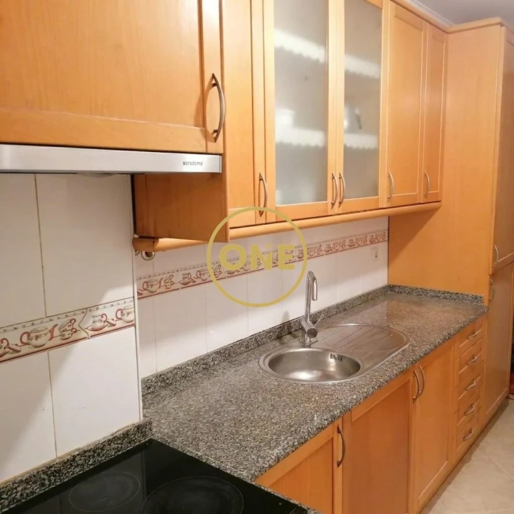Apartamento T2 para Venda em São Domingos de Rana Foto 14