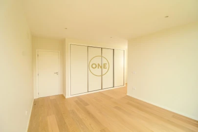 Moradia T3 para Venda em Santa Cruz