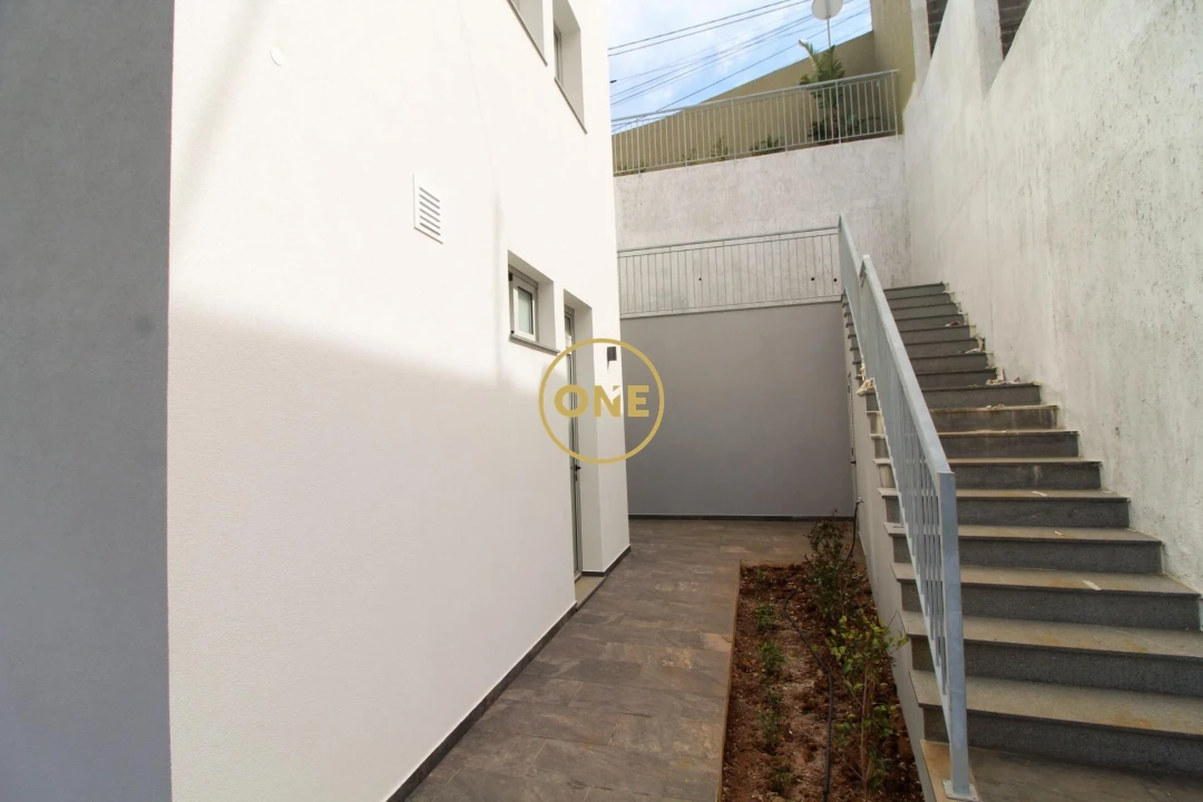 Moradia T3 para Venda em Santa Cruz Foto 34