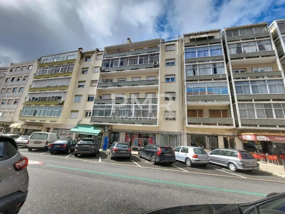 Apartamento T2 para Venda em Avenidas Novas Foto 9