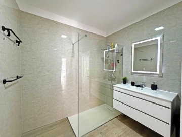 Apartamento T2 para Venda em Póvoa de Varzim, Beiriz e Argivai