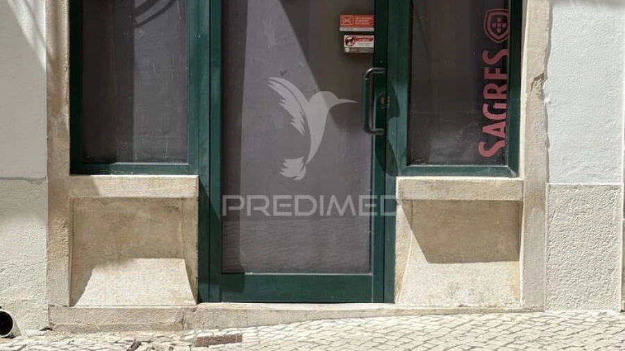 Loja para Venda em Romeira e Várzea