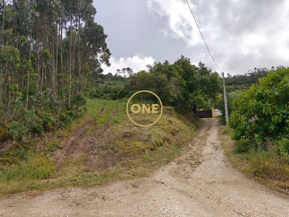 Terreno para Venda em Enxara do Bispo, Gradil e Vila Franca do Rosário Foto 1