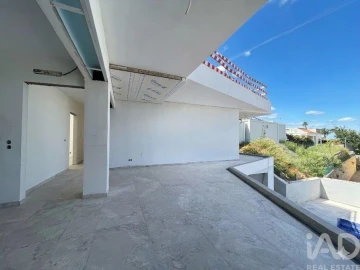 Moradia T4 para Venda em Loule (São Clemente)