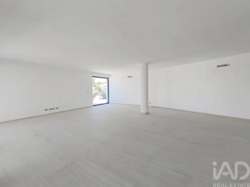 Moradia T4 para Venda em Loule (São Clemente)