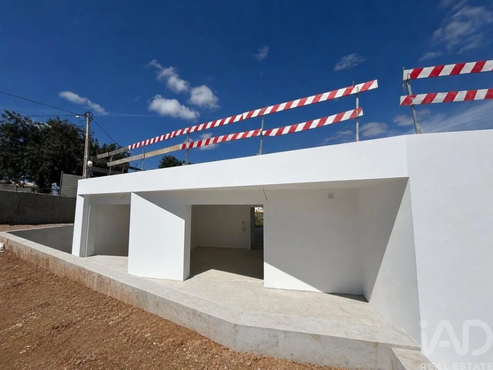 Moradia T4 para Venda em Loule (São Clemente) Foto 2